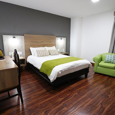 Hotel Puerta Del Sol ديفيد المظهر الخارجي الصورة