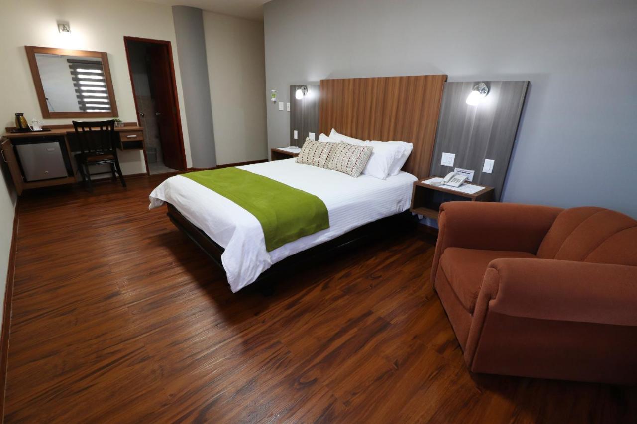 Hotel Puerta Del Sol ديفيد المظهر الخارجي الصورة