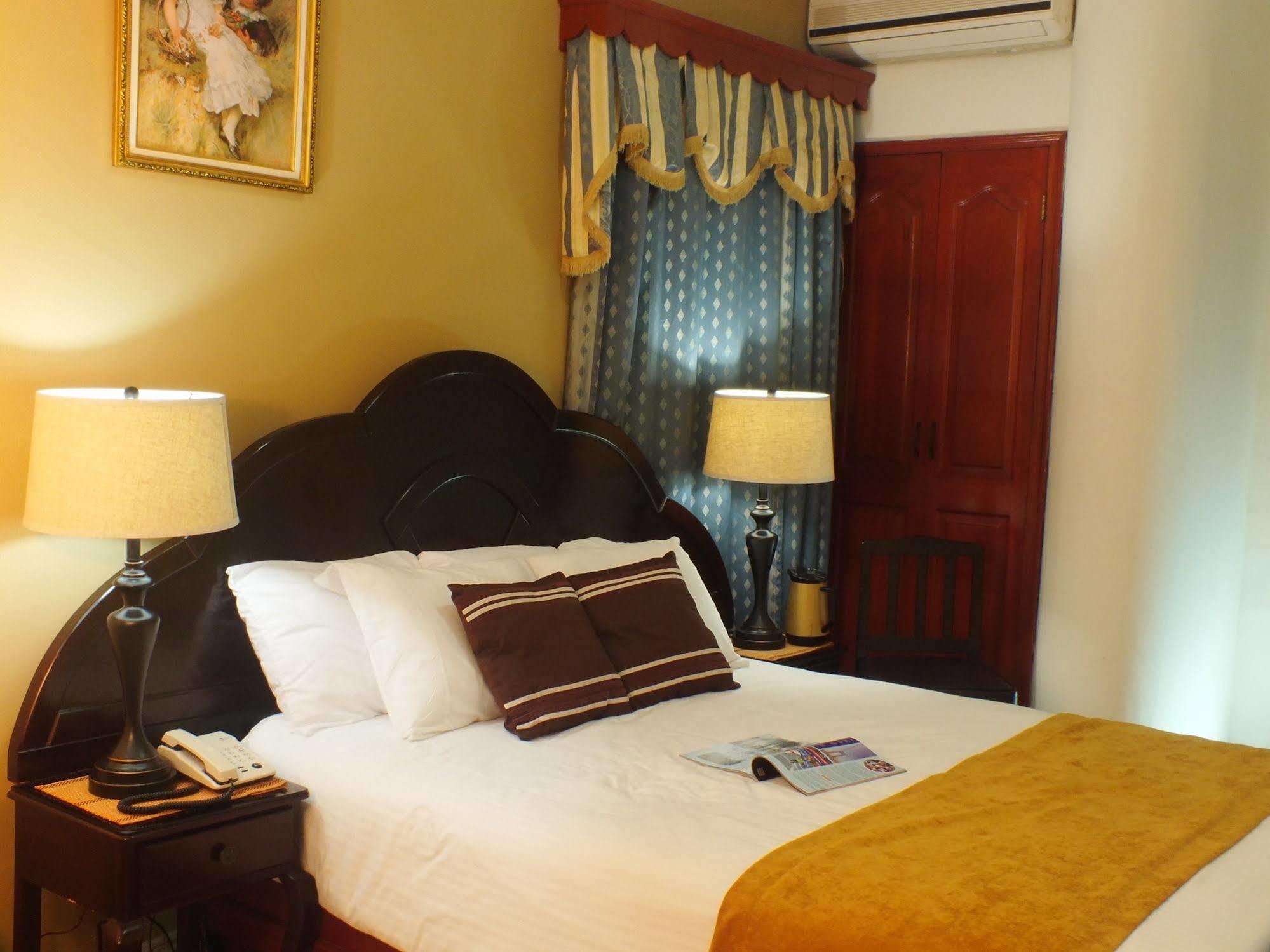 Hotel Puerta Del Sol ديفيد المظهر الخارجي الصورة