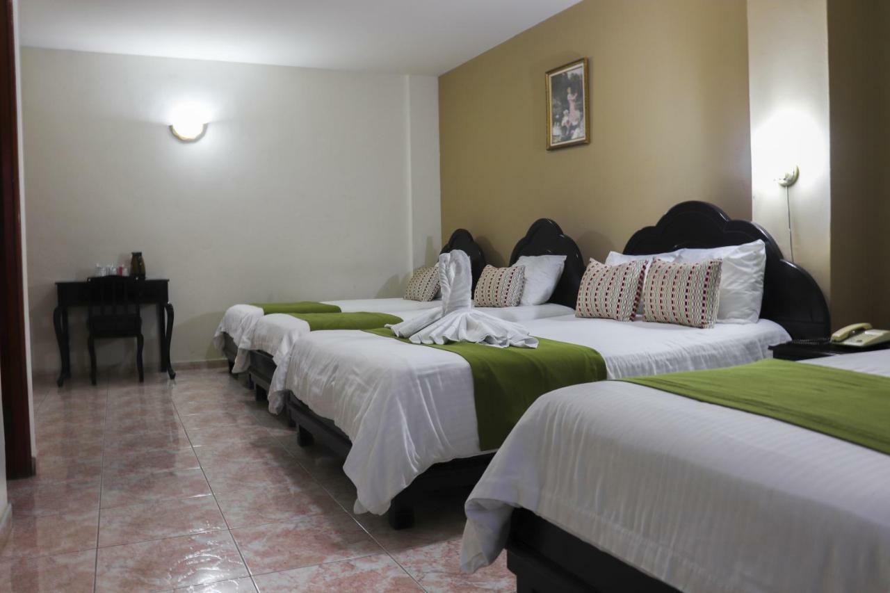 Hotel Puerta Del Sol ديفيد المظهر الخارجي الصورة